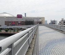 大阪ドーム前歩道橋